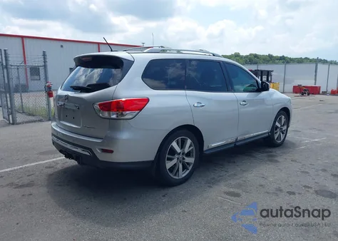 2015 Nissan Pathfinder Platinum z USA, uszkodzony, nr VIN 5N1AR2MN9FC682780